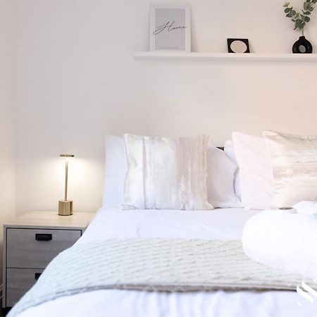 One Bedroom Apartment At Smooth Stays Short Lets & Serviced Accommodation Preston With Parking Near Train Station Preston (Lancashire) Exterior foto